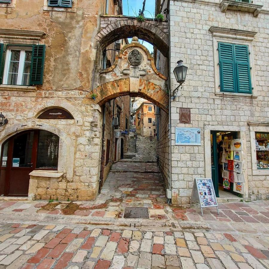 Ferienwohnung Old Town Kotor Square Exterior foto